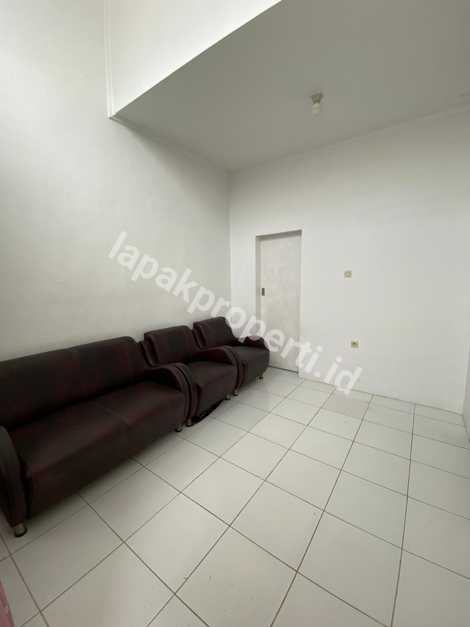 Foto Dijual Rumah gandeng Siap Huni di Karawang - 8