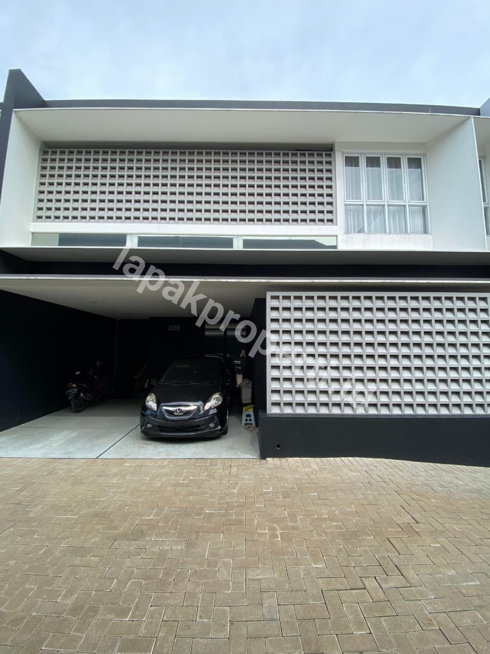 RUMAH BAGUS DALAM CLUSTER STRATEGIS di CAMAN KALIMALANG BEKASI