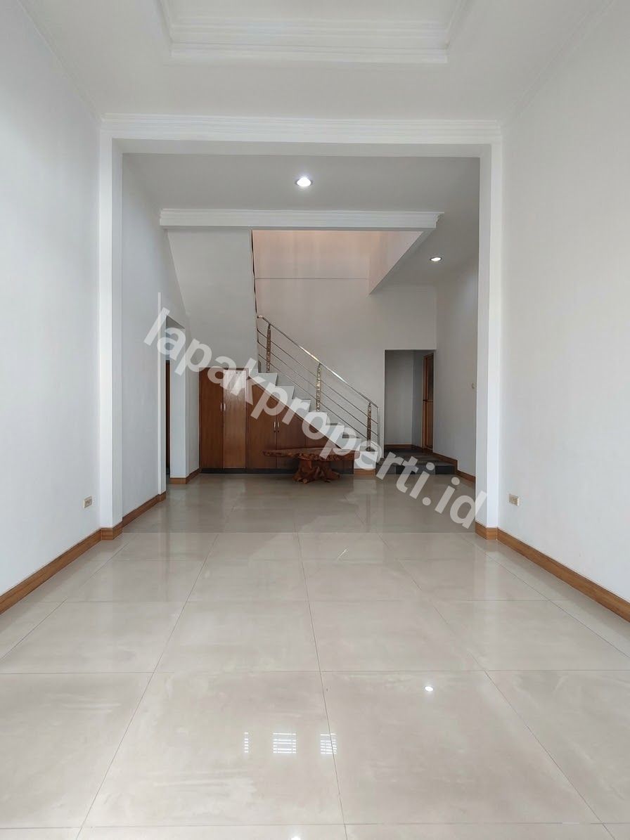 Foto Rumah Secondary Dalam komplek Di Jatibening Bekasi - 2