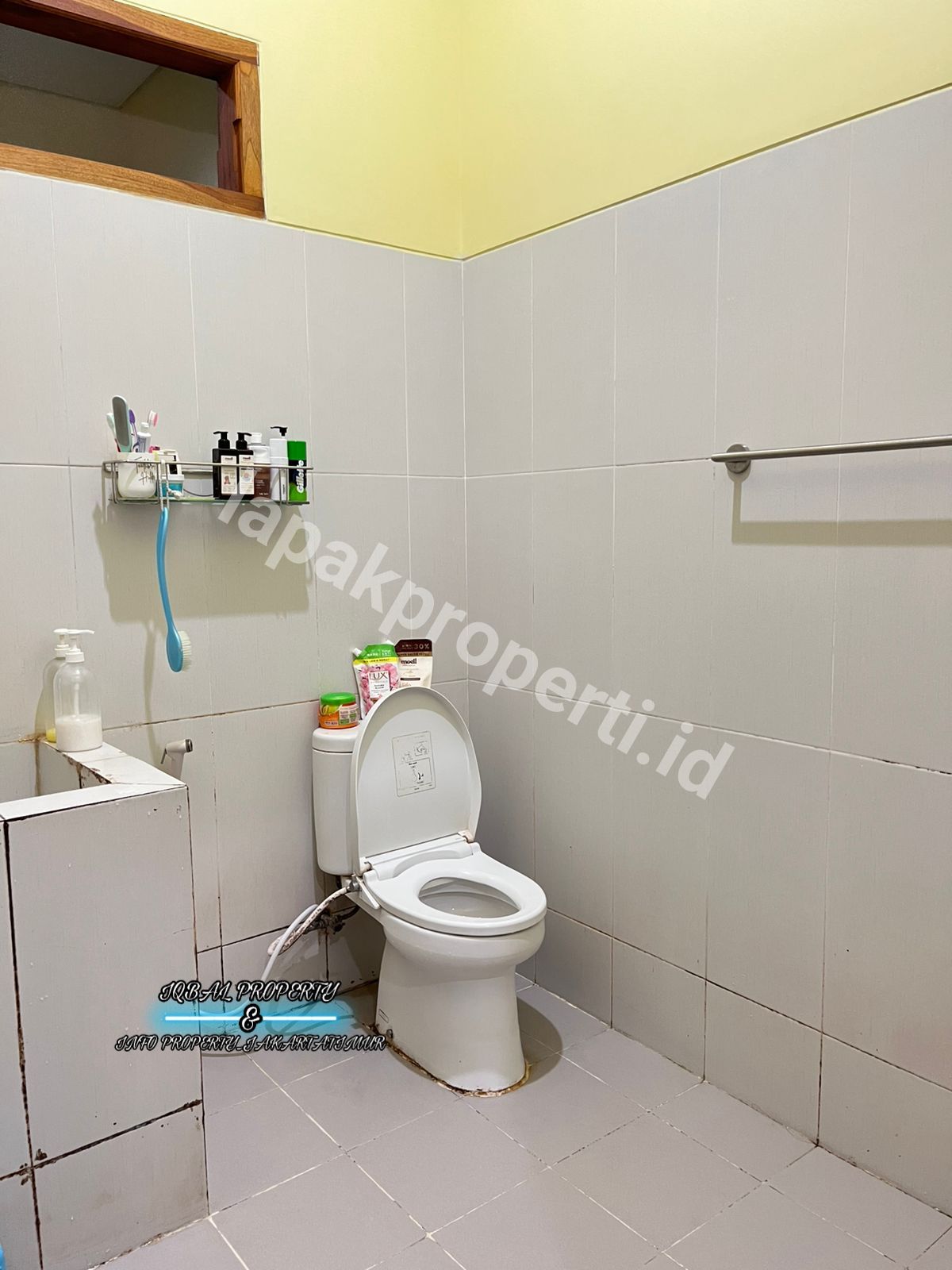 Foto Rumah di Koja Jakarta Utara Siap Huni - 6