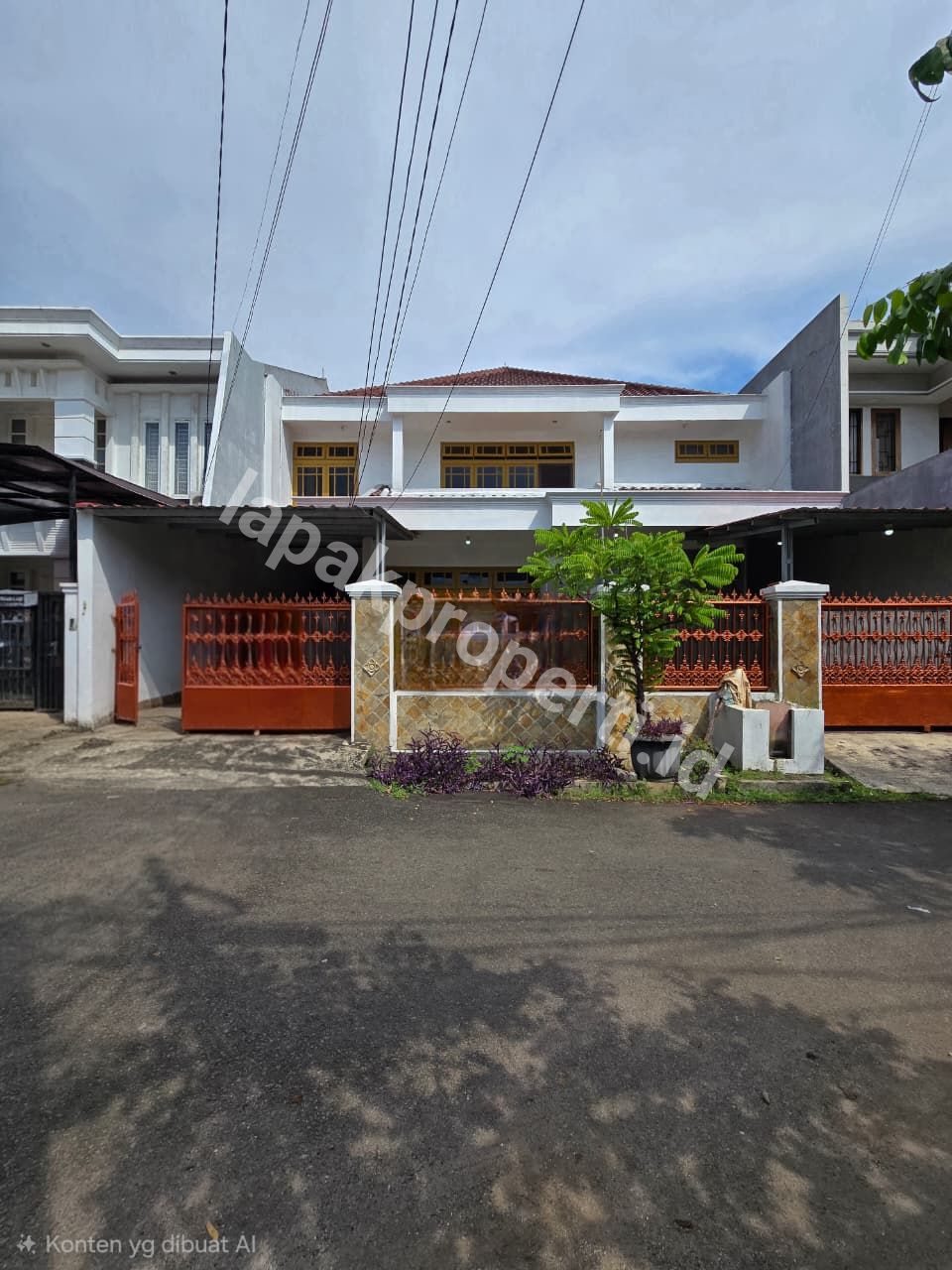Foto Turun Harga Rumah Dalam Komplek One gate Di Pondok Bambu Jakarta Timur - 1