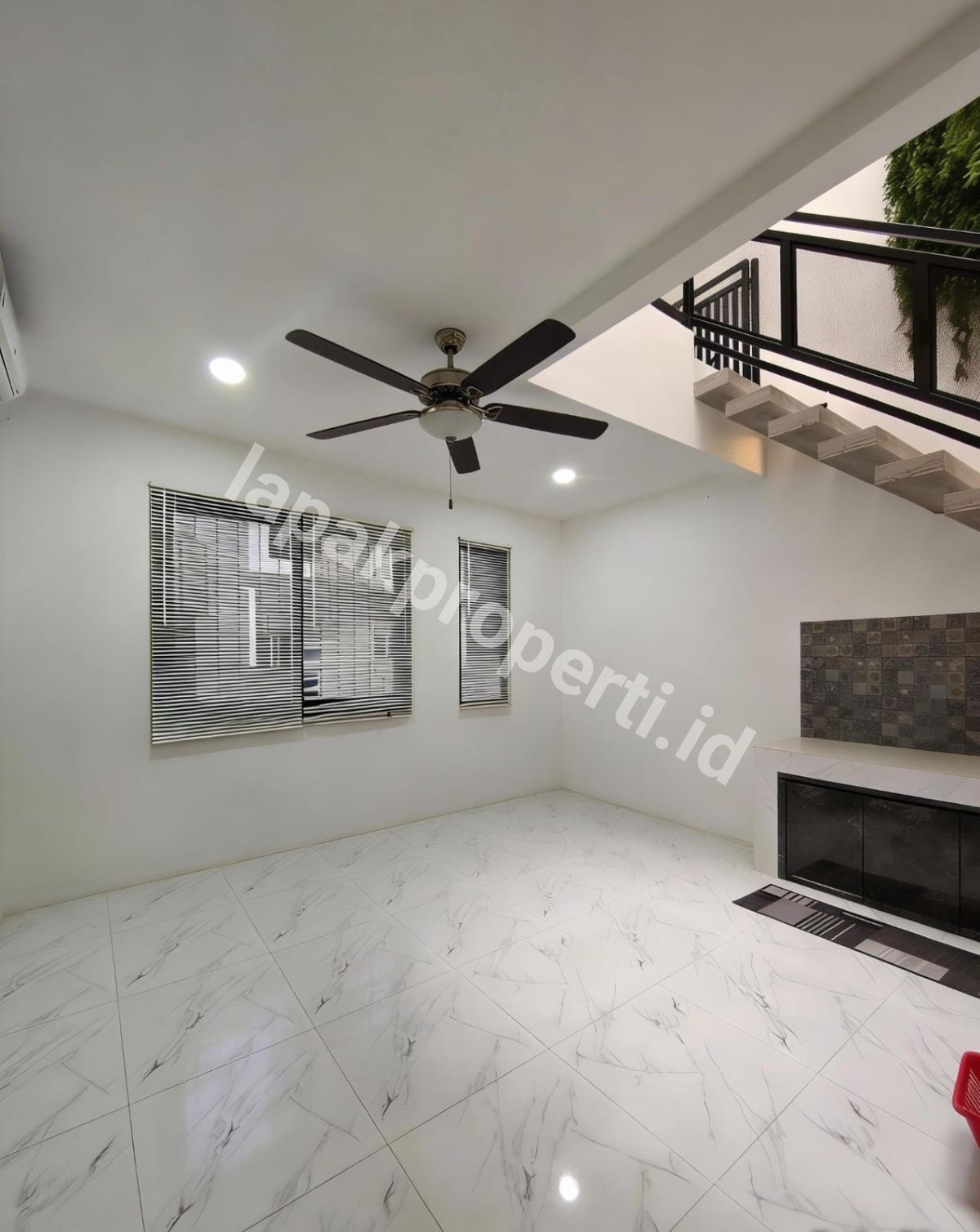 Foto Dijual Rumah Secondary Siap Huni Di Duren Sawit Jakarta Timur - 8