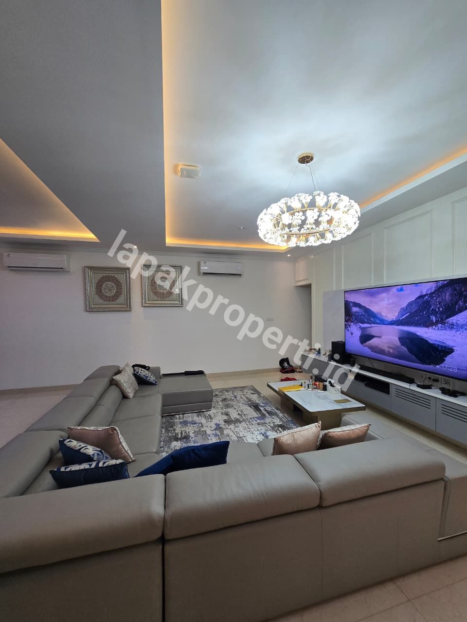 Foto Dijual Rumah Full Furnished Siap Huni Di Duren Sawit Jakarta Timur - 4